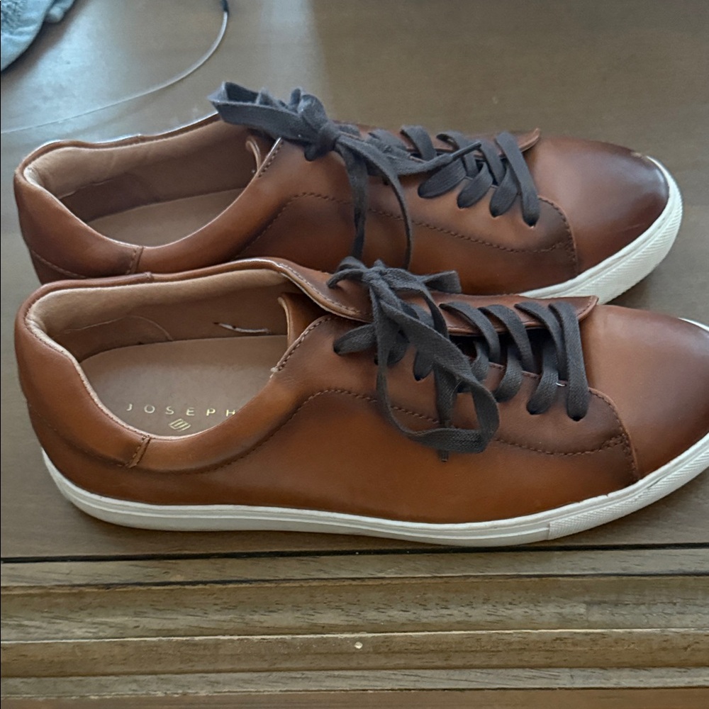 Only worn a few times